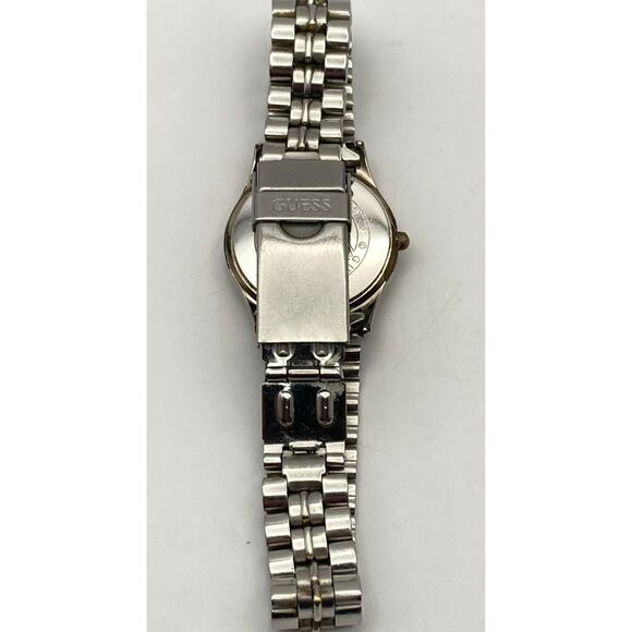 VTG Guess 1995 Dark Green Womens Watch 26mm - New Battery Wrist 7.25 Can Shorten - Picture 7 of 9